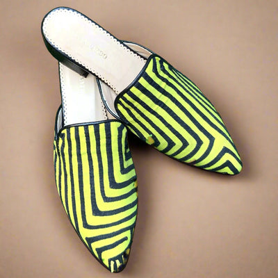 Mola Mule Black Yellow Size 37 Low Heeled