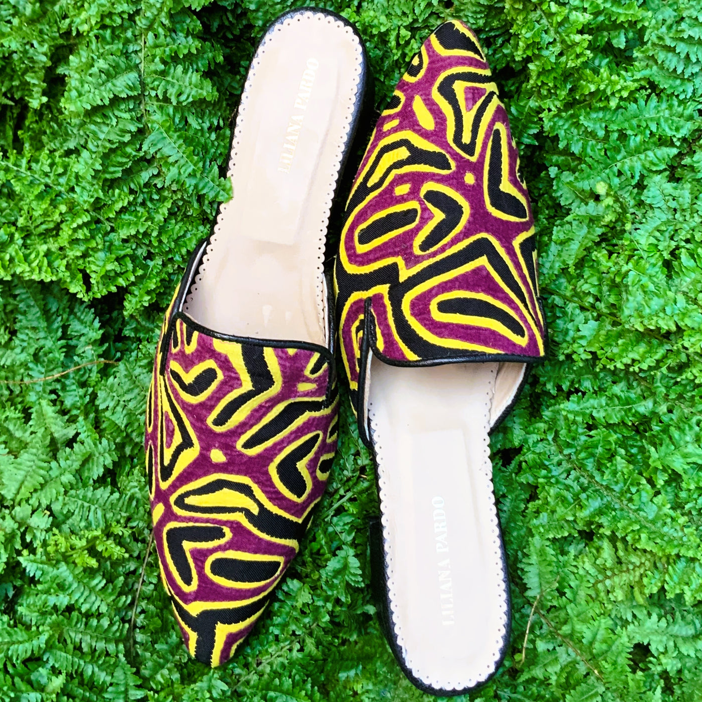 Mola Mule Black Wine Hearts Size 40 Low Heeled
