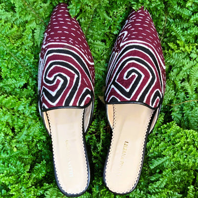 Mola Mule Black Wine Water  Size 38  Low Heeled