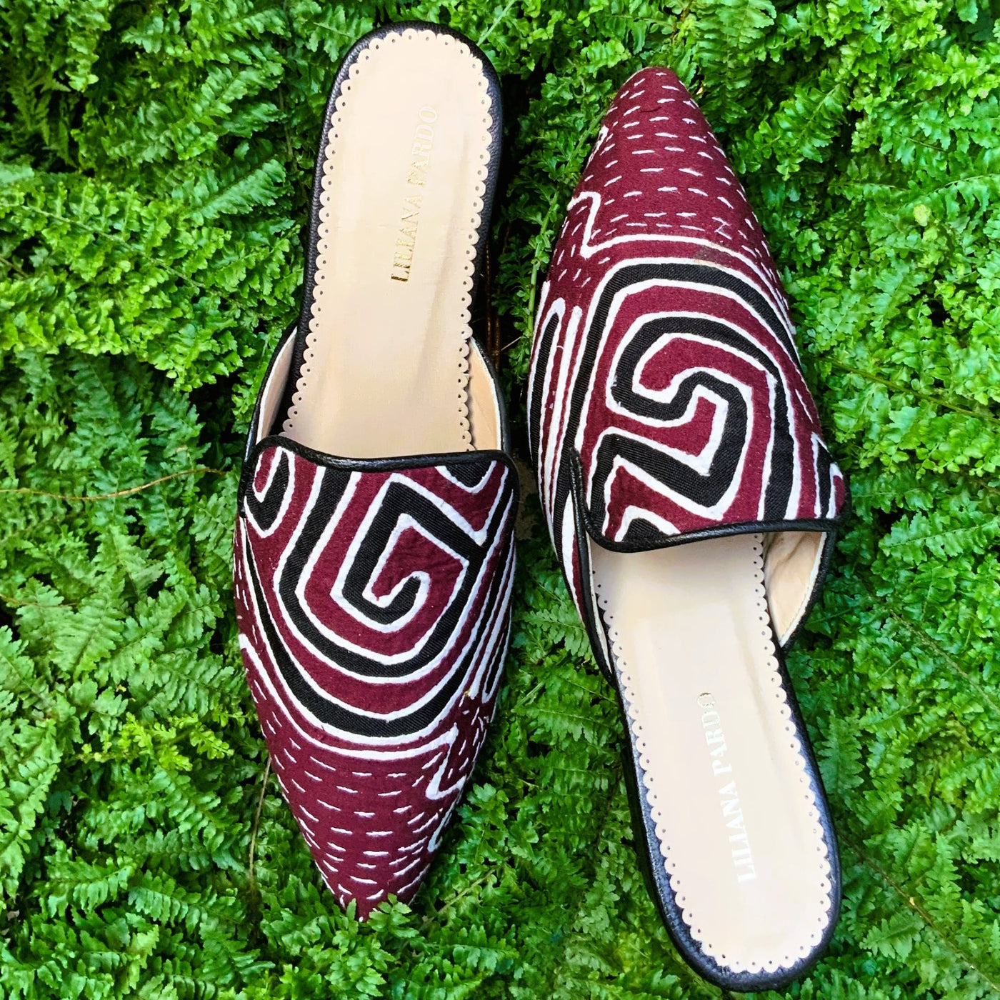 Mola Mule Black Wine Water  Size 38  Low Heeled